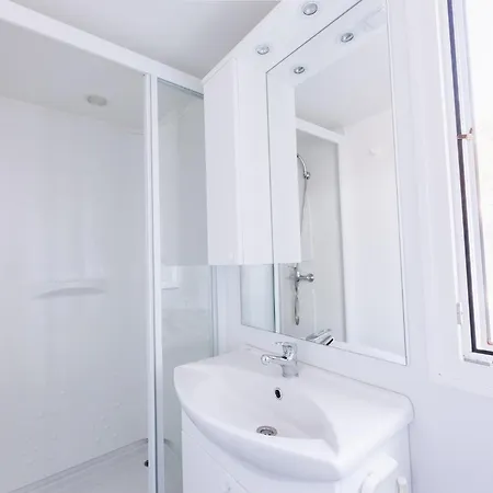 Aminess Planet Homes Port9 كورتْشولا