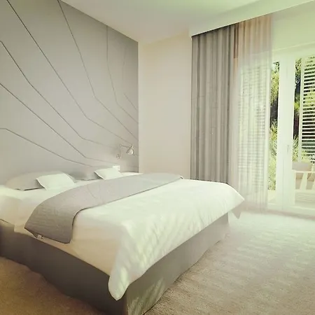 Aminess Planet Port9 Homes 3*