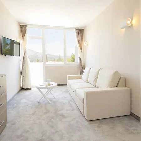 منتزه العطل Aminess Planet Homes Port9 3*