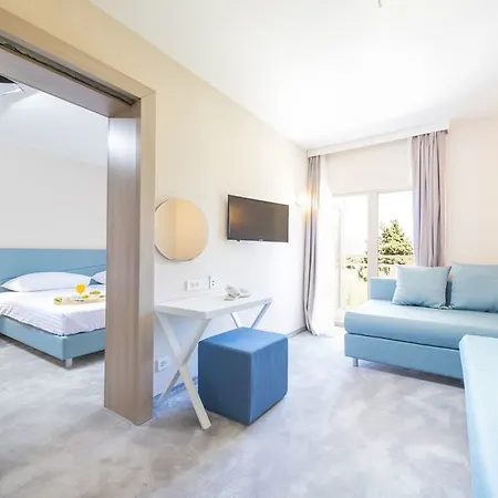 Aminess Planet Homes Port9 3* كورتْشولا