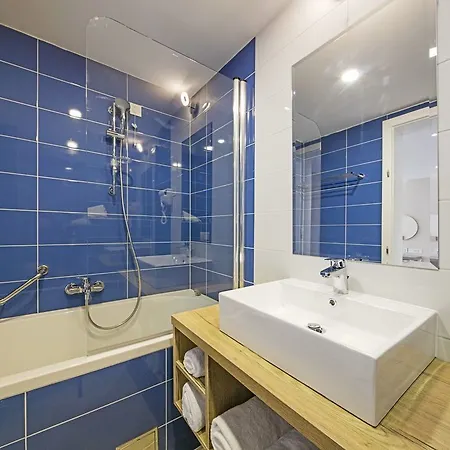 Aminess Planet Homes Port9 3*